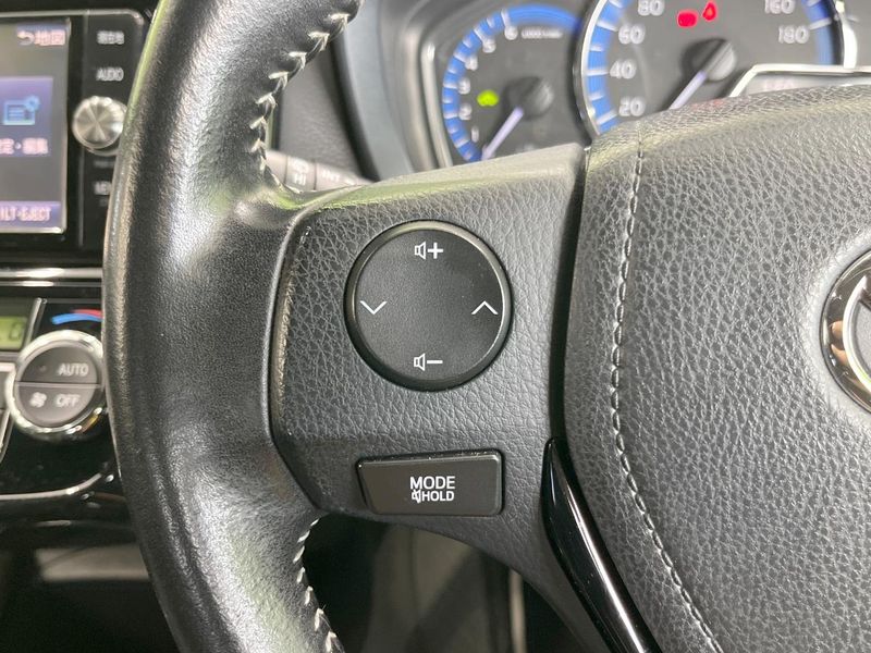 2015 Toyota Corolla Fielder DAA-NKE165G (UW-6a7a942f7c03d)[28]