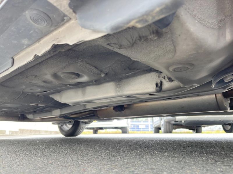 2013 Toyota Vitz DBA-NSP130 (UW-6a7a943068be3)[9]