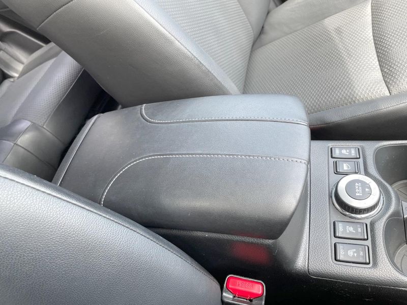 2019 Nissan X-Trail DBA-NT32 (UW-6a7a943ec5e9f)[18]