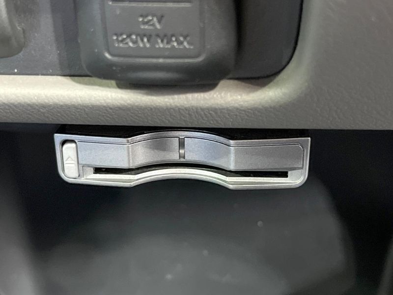 2010 Honda Stream DBA-RN6 (UW-6a7a944ce4f90)[8]