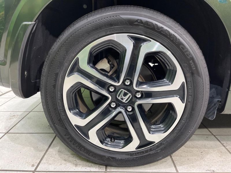 2016 Honda Vezel DAA-RU3 (UW-6a7a94569f3f7)[21]