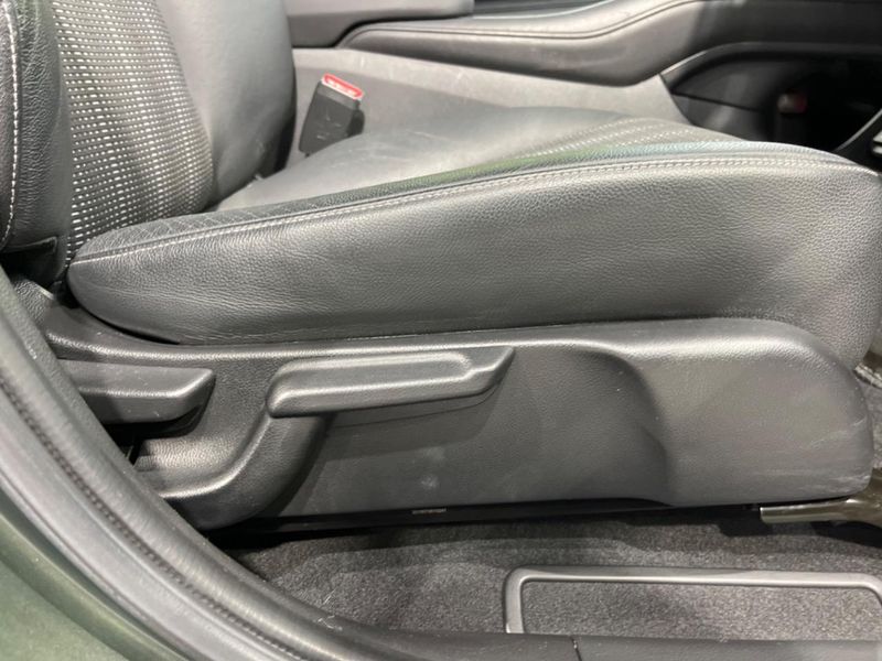 2016 Honda Vezel DAA-RU3 (UW-6a7a94569f3f7)[29]