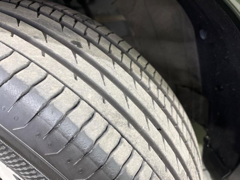 2016 Honda Vezel DAA-RU3 (UW-6a7a94569f3f7)[19]