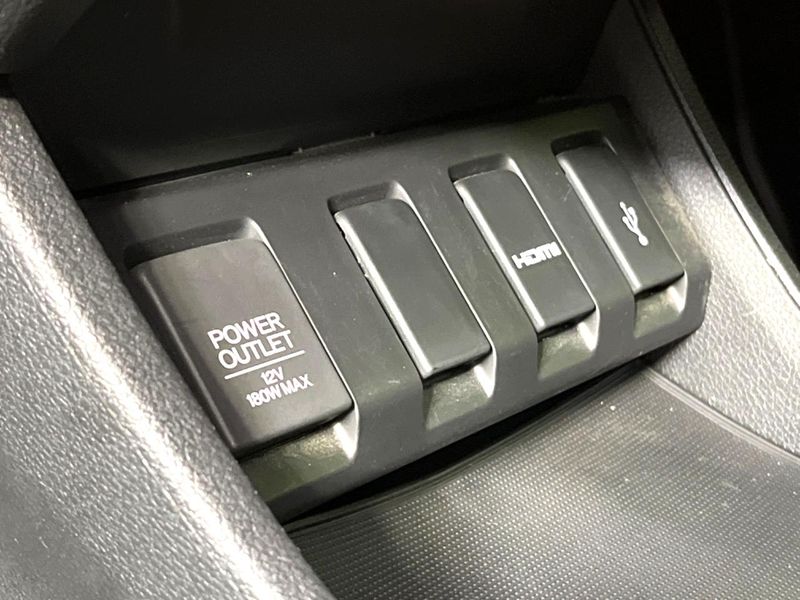 2018 Honda Vezel DAA-RU3 (UW-6a7a9457e71c6)[26]