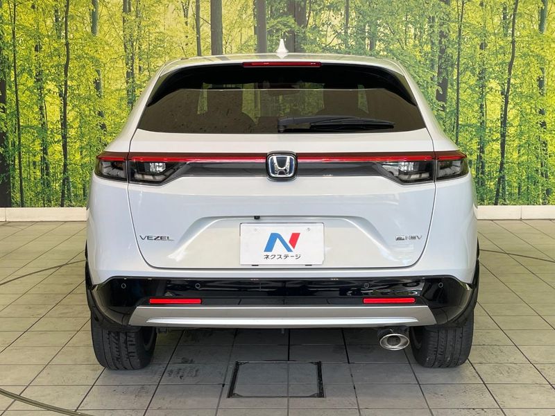 2021 Honda Vezel 6AA-RV5 (UW-6a7a945c5230b)[21]