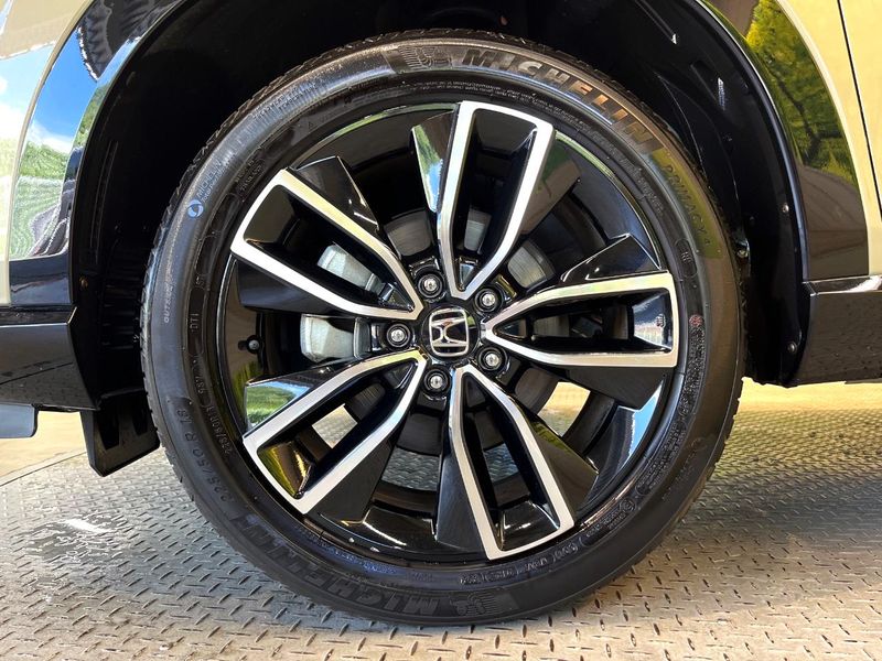 2022 Honda Vezel 6AA-RV5 (UW-6a7a945e86f42)[18]