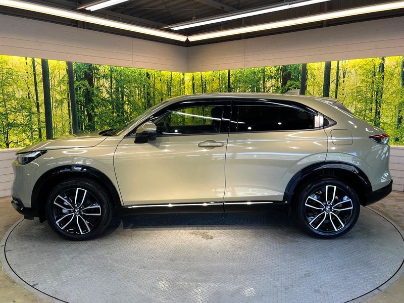 2022 Honda Vezel 6AA-RV5 (UW-6a7a945e86f42)[12]