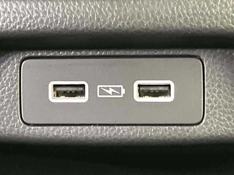 2023 Honda ZR-V 6AA-RZ4 (UW-6a7a946c4977e)[28]