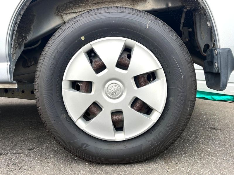 2013 Toyota PIXIS VAN EBD-S321M (UW-6a7a946f3cd72)[9]
