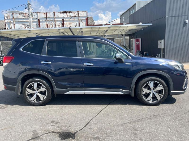 2019 Subaru Forester 5AA-SKE (UW-6a7a94856173b)[17]