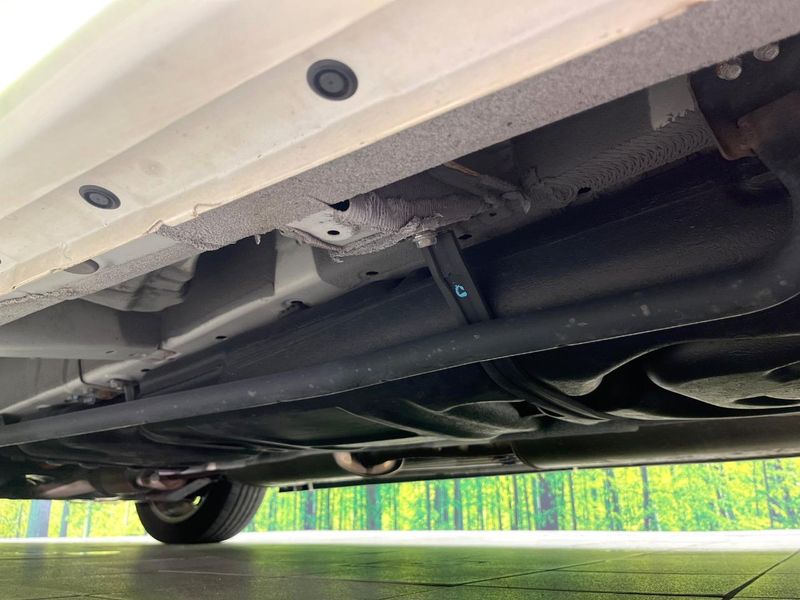 2017 Nissan Elgrand DBA-TE52 (UW-6a7a9493294a6)[24]