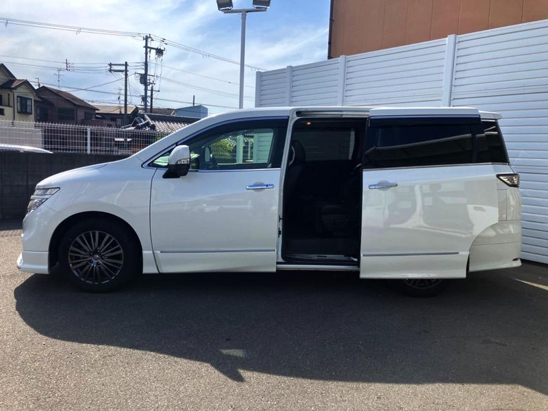 2019 Nissan Elgrand DBA-TE52 (UW-6a7a94938be7d)[5]
