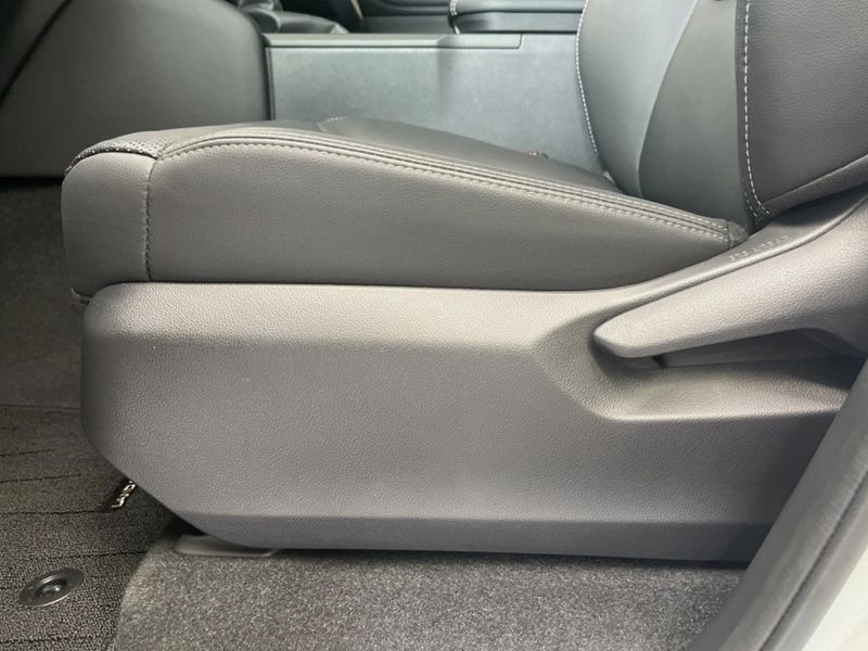 2024 Toyota Land Cruiser 250 3BA-TRJ250W (UW-6a7a94a0b3c7f)[14]
