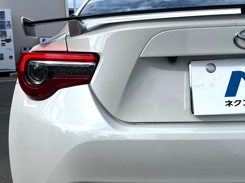 2017 Toyota 86 DBA-ZN6 (UW-6a7a94e1c4e88)[18]