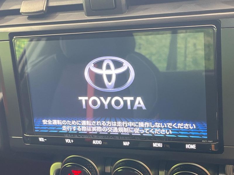 2022 Toyota GR86 3BA-ZN8 (UW-6a7a94e4ada48)[11]