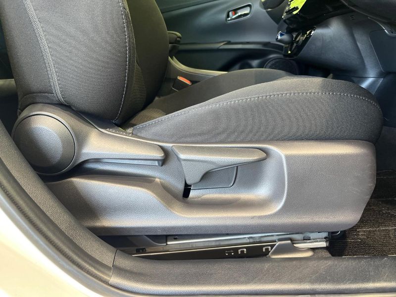 2021 Toyota Prius 6AA-ZVW51 (UW-6a7a951aba737)[27]