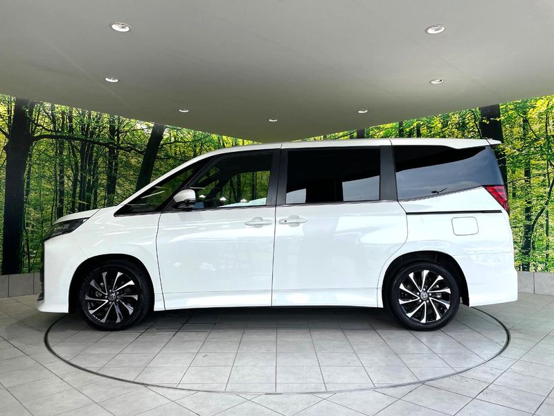 2024 Toyota Noah 6AA-ZWR90W (UW-6a7a95384f1a8)[7]