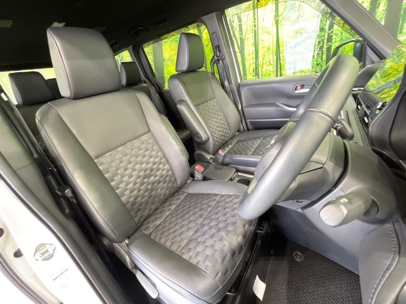 2025 Toyota Voxy 6AA-ZWR90W (UW-6a7a9539aed5d)[23]
