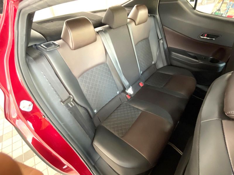 2018 Toyota C-HR DAA-ZYX10 (UW-6a7a954155f53)[24]