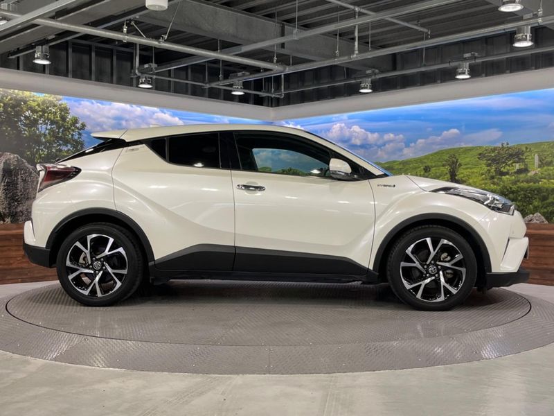 2018 Toyota C-HR DAA-ZYX10 (UW-6a7a95418119e)[8]