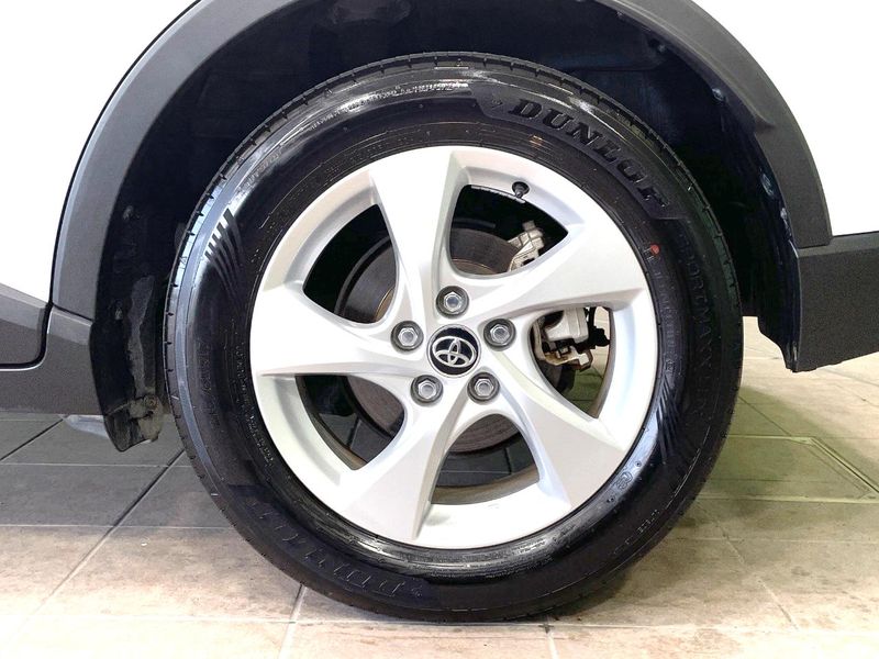2018 Toyota C-HR DAA-ZYX10 (UW-6a7a95430c4cb)[8]