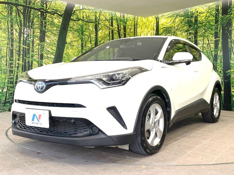 2018 Toyota C-HR DAA-ZYX10 (UW-6a7a95430c4cb)[14]