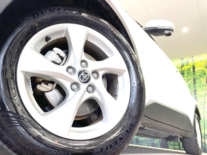2018 Toyota C-HR DAA-ZYX10 (UW-6a7a95430c4cb)[5]