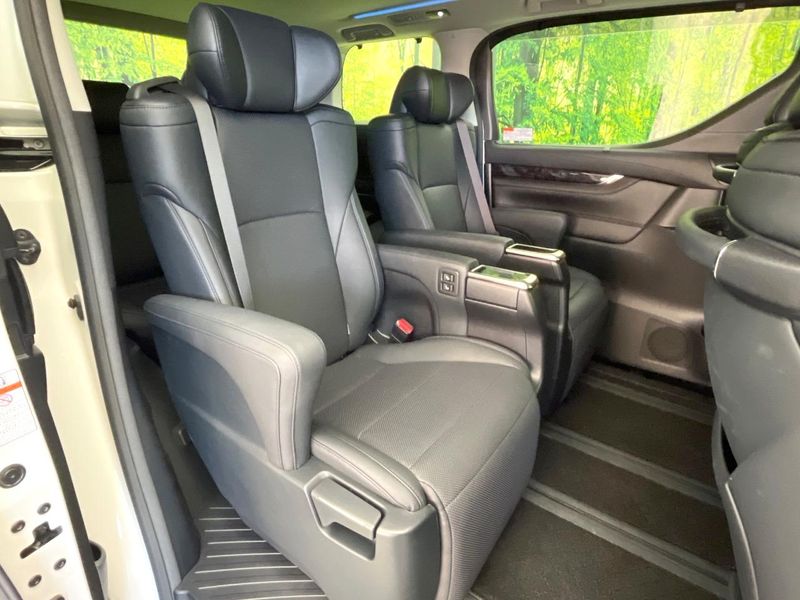 2019 Toyota Alphard DBA-AGH30W (UW-6a7be28b8d5fd)[22]