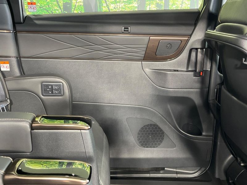 2024 Toyota Alphard 3BA-AGH40W (UW-6a7be29e42761)[11]