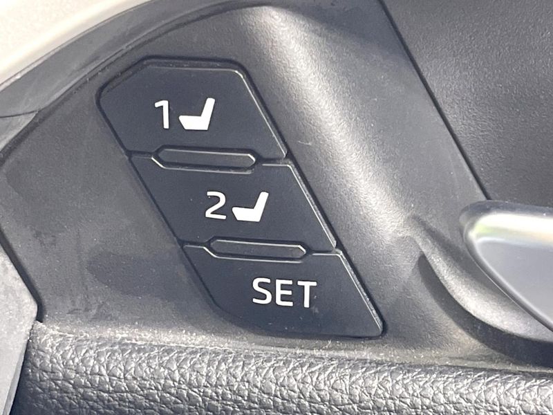 2020 Toyota RAV4 6AA-AXAH54 (UW-6a7be2b39f79a)[12]