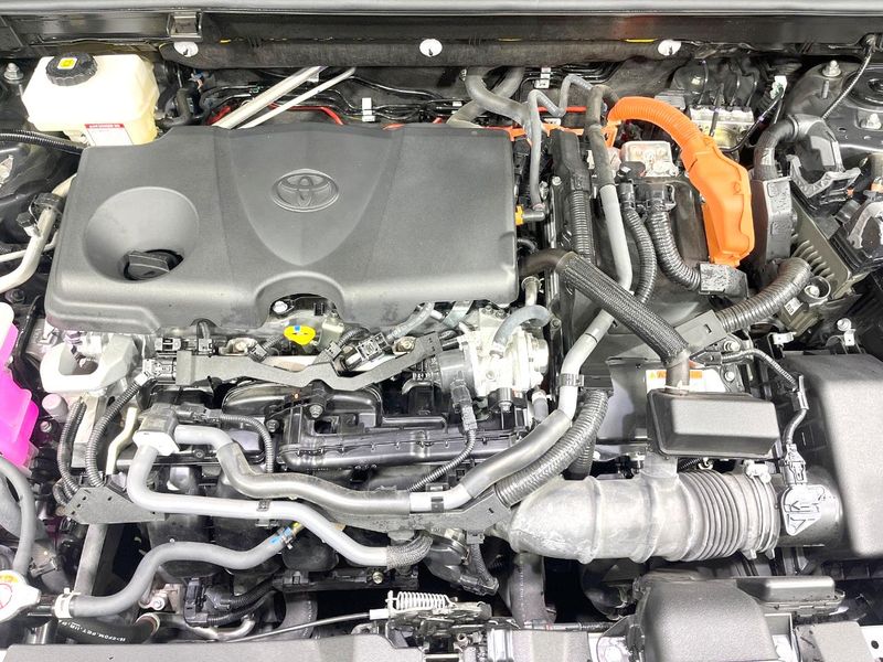 2025 Toyota RAV4 6AA-AXAH54 (UW-6a7be2b6e0a83)[18]