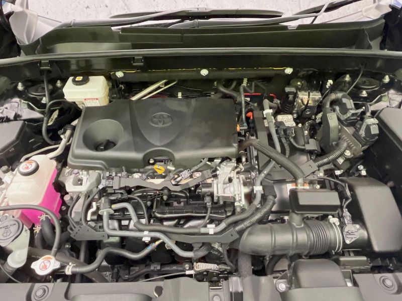 2021 Toyota Harrier Hybrid 6AA-AXUH80 (UW-6a7be2bd1f512)[4]