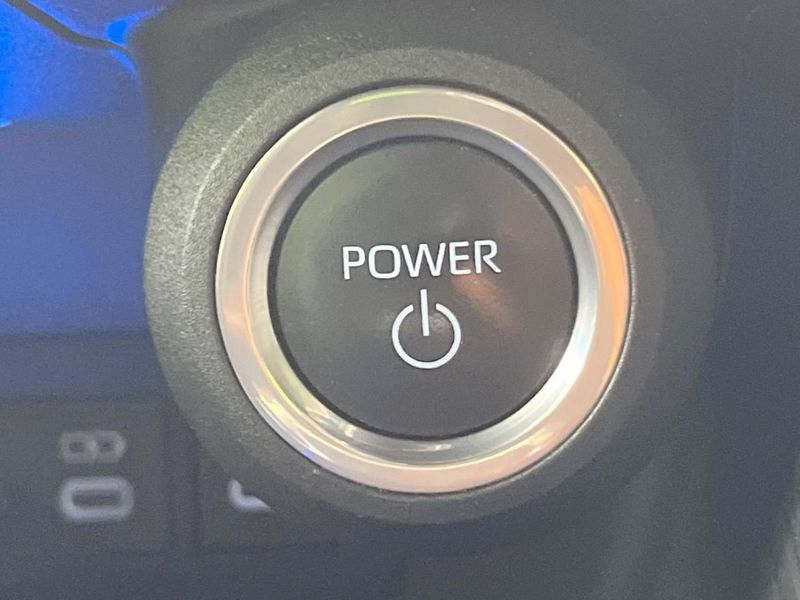 2023 Toyota Harrier Hybrid 6AA-AXUH80 (UW-6a7be2bea017e)[28]