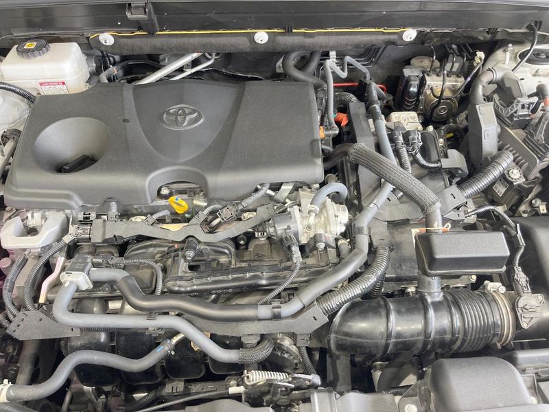 2023 Toyota Harrier Hybrid 6AA-AXUH80 (UW-6a7be2bea017e)[14]
