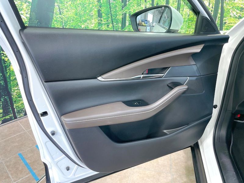 2021 Mazda CX-30 3DA-DM8P (UW-6a7be32f8a5dc)[28]