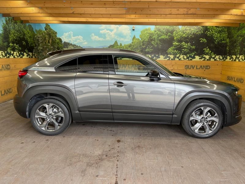 2022 Mazda MX-30 5AA-DREJ3P (UW-6a7be3364f7dd)[23]