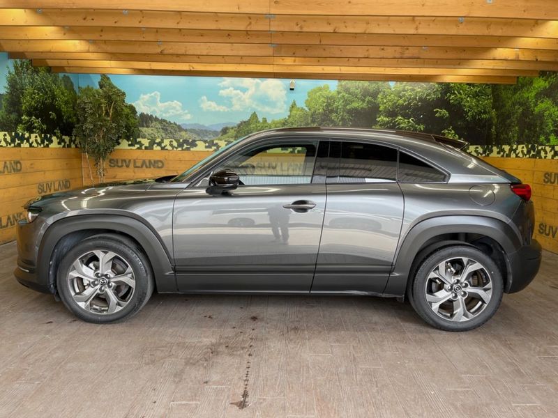 2022 Mazda MX-30 5AA-DREJ3P (UW-6a7be3364f7dd)[22]