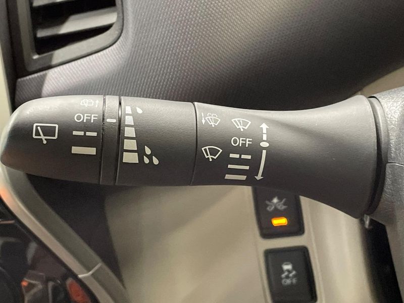 2016 Nissan Serena DAA-GC27 (UW-6a7be359e35f5)[11]