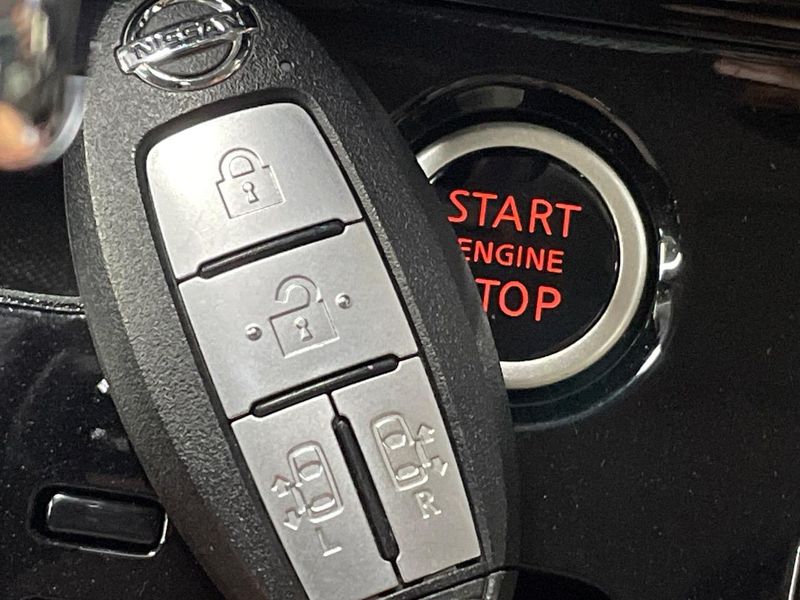 2016 Nissan Serena DAA-GC27 (UW-6a7be359e35f5)[14]