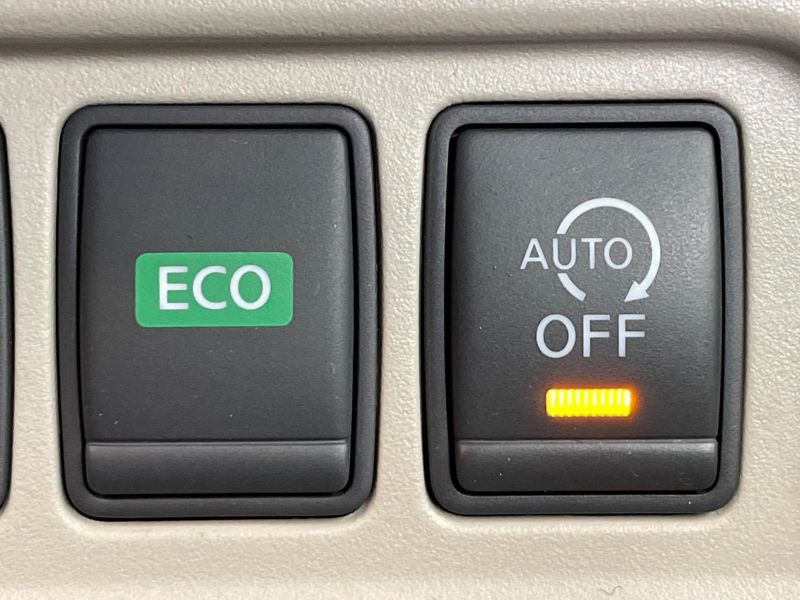 2016 Nissan Serena DAA-GC27 (UW-6a7be359e35f5)[4]