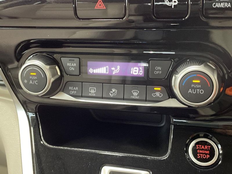 2016 Nissan Serena DAA-GC27 (UW-6a7be359e35f5)[18]