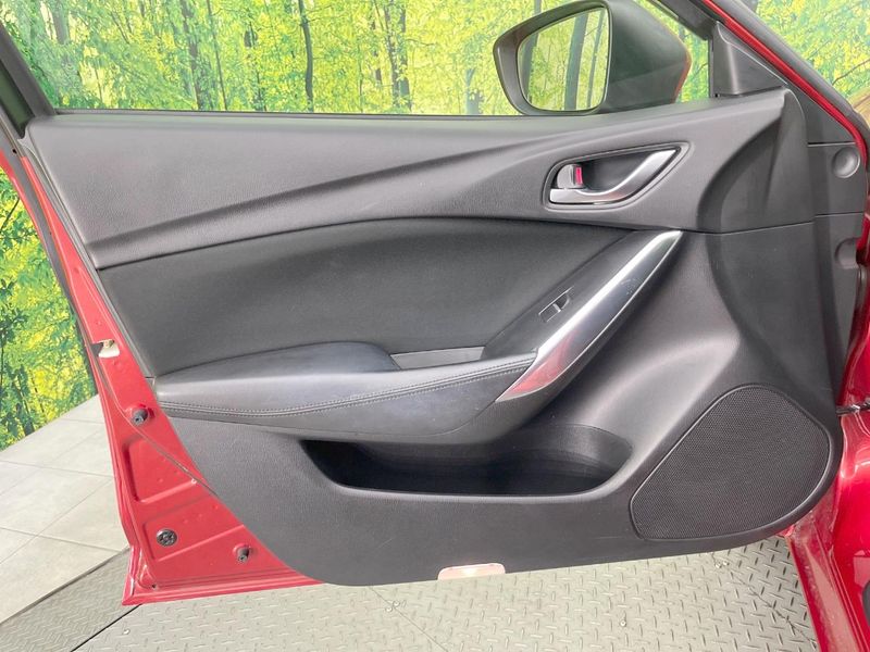 2015 Mazda Atenza Wagon LDA-GJ2FW (UW-6a7be3751e3a1)[27]