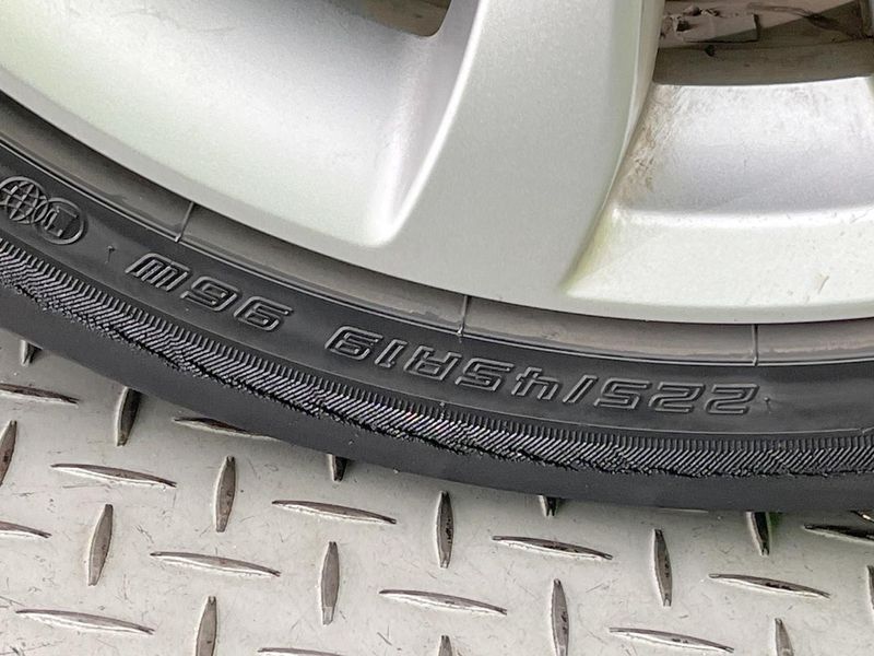2015 Mazda Atenza Wagon LDA-GJ2FW (UW-6a7be3751e3a1)[13]