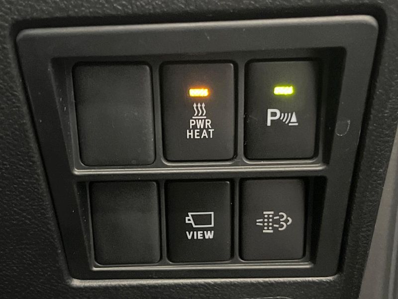 2023 Toyota Hilux 3DF-GUN125 (UW-6a7be395e8b0a)[21]