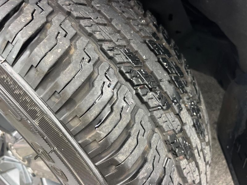 2023 Toyota Hilux 3DF-GUN125 (UW-6a7be395ee52e)[12]