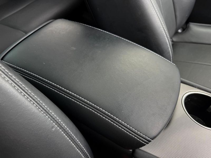 2014 Nissan Skyline DAA-HV37 (UW-6a7be3c2e299d)[25]