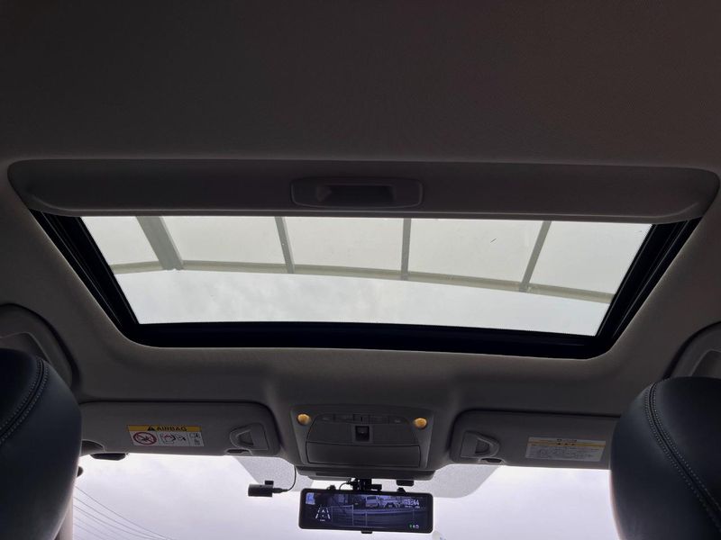 2014 Nissan Skyline DAA-HV37 (UW-6a7be3c2e299d)[7]