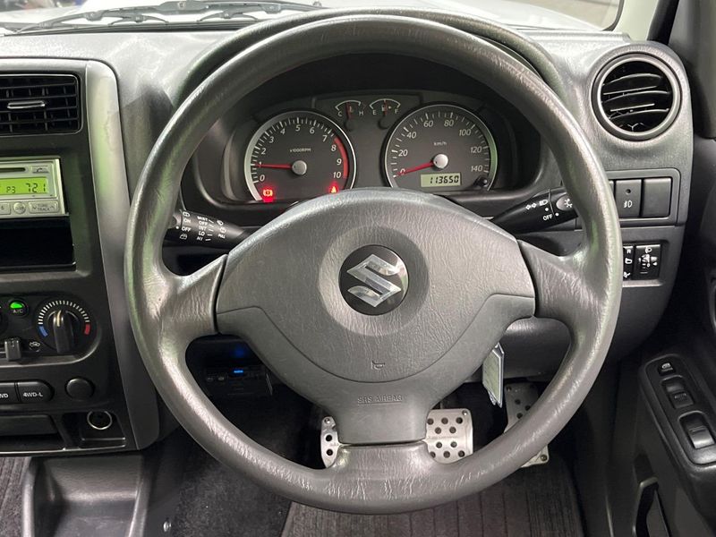 2009 Suzuki Jimny ABA-JB23W (UW-6a7be3c3a4fd3)[17]