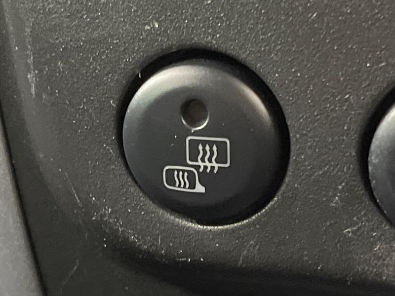 2009 Suzuki Jimny ABA-JB23W (UW-6a7be3c3a4fd3)[21]