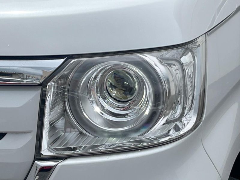 2018 Honda N-BOX DBA-JF3 (UW-6a7be3ec5740e)[12]
